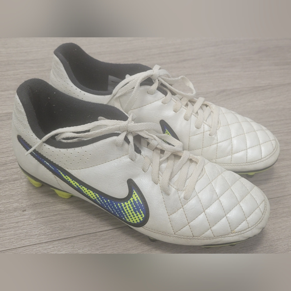 Nike Tiempo Genio FG Soccer Cleats